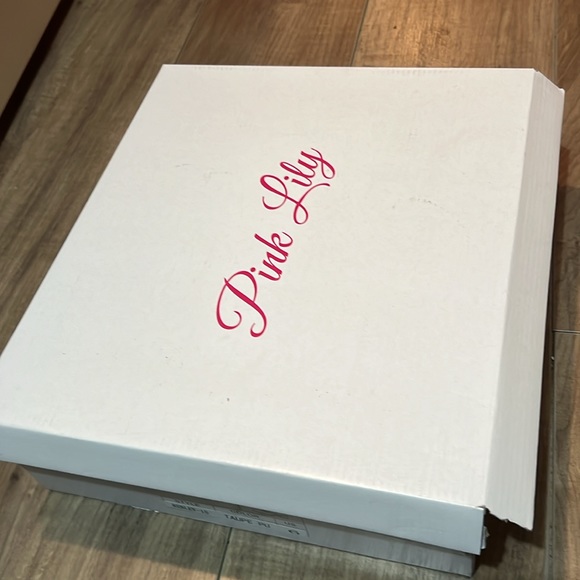 Pink Lily Taupe Renley Boots - Picture 4 of 4